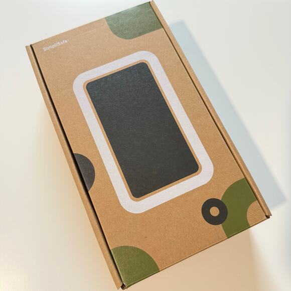 SimpliSafe Outdoor Camera Solar Panel (CM001) Home Security System - NEW IN BOX - Picture 1 of 6